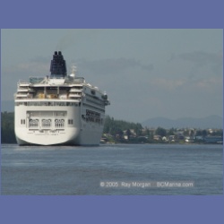 2005_2286_Lama_Pass_Cruise_Ship.html