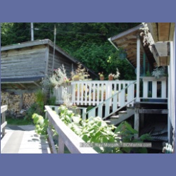 2003_3498_Kyuquot_BC_Miss_Charlies.html