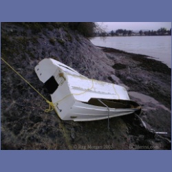 200X_218_Skiff_Wreck.html