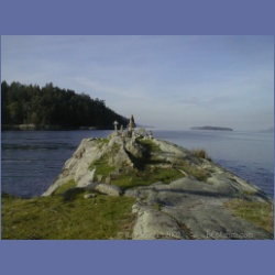 200X_183_Wallace_Island_Inuksuk.html