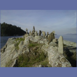 200X_185_Wallace_Island_Inuksuk.html