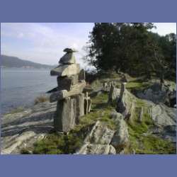200X_189_Wallace_Island_Inuksuk.html