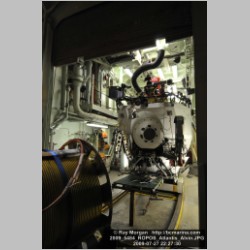 2009_5484_ROPOS_Atlantis_Alvin.JPG