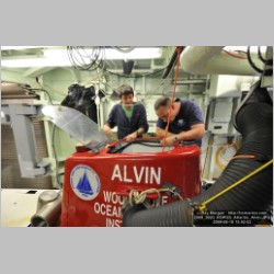 2009_5693_ROPOS_Atlantis_Alvin.JPG